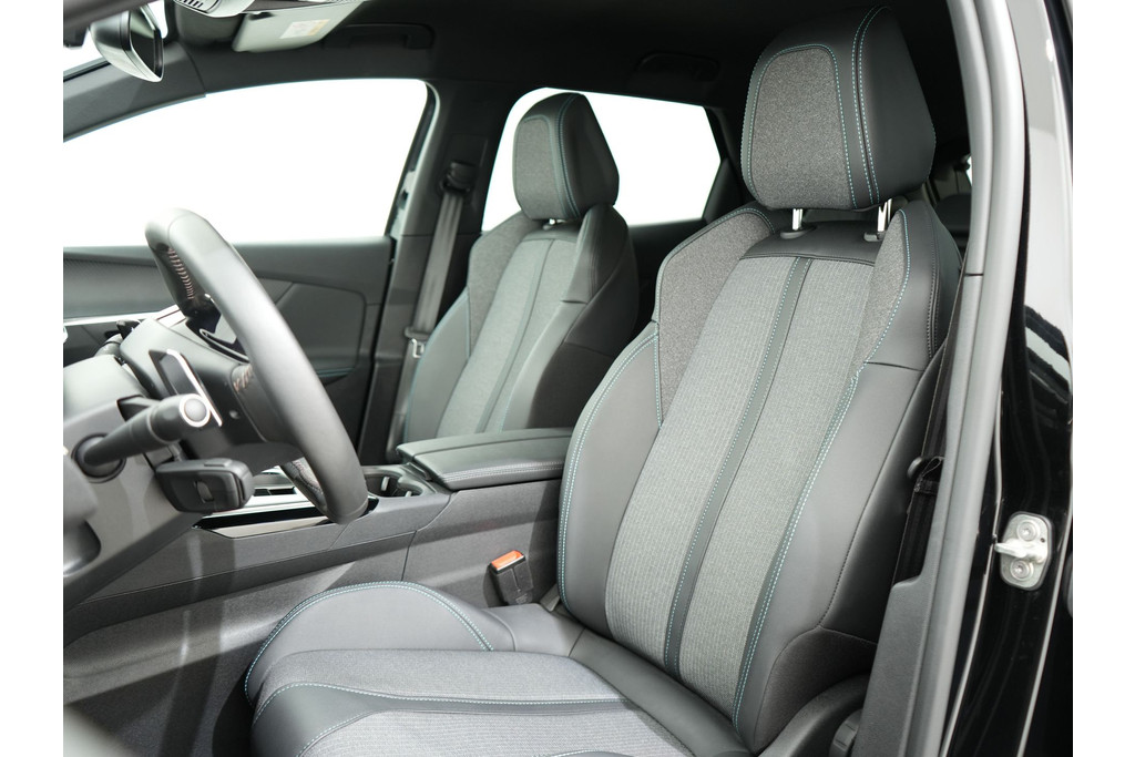 Peugeot 3008 1.6 HYBRID 180PK ALLURE EAT8 50961178-1.jpg | Hvauto.nl