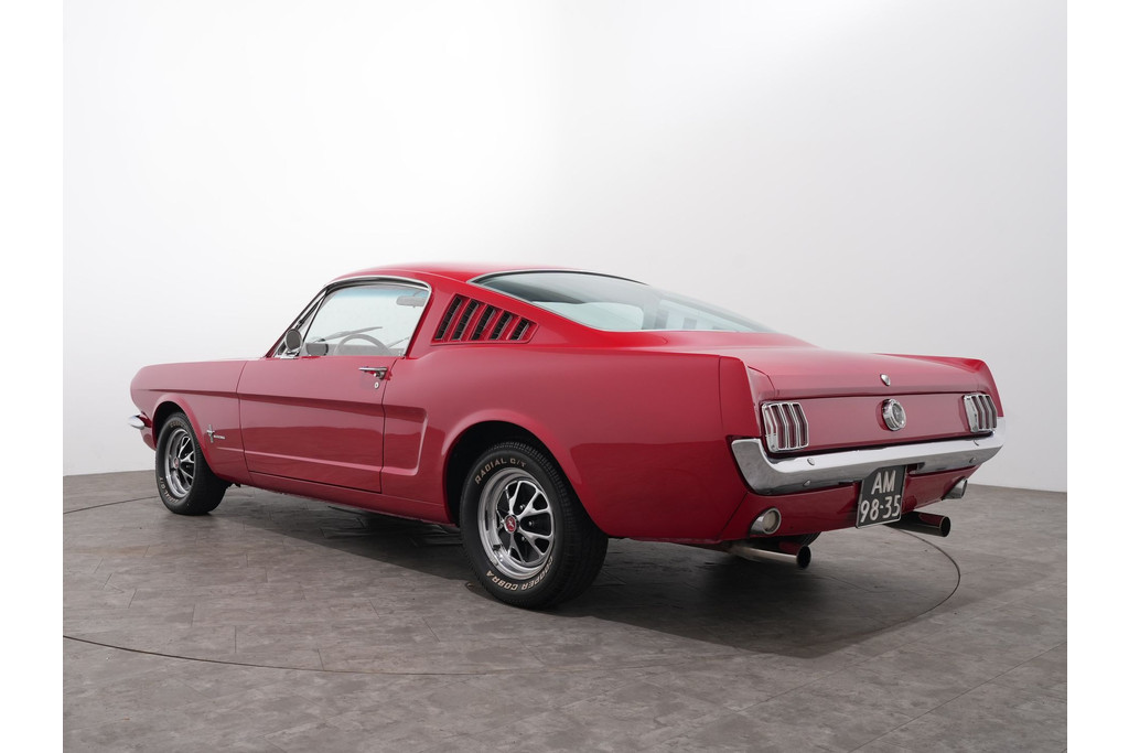 Ford Mustang FASTBACK 2+2 53069185-1.jpg | Hvauto.nl